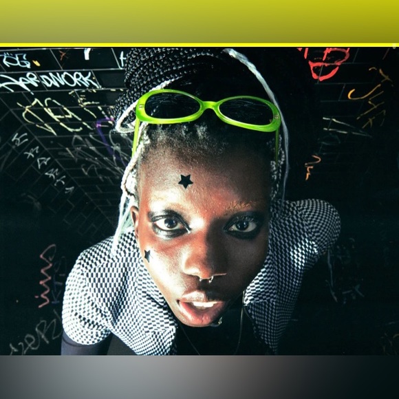 Starface Black Star Acne Patches - Picture 4 of 12